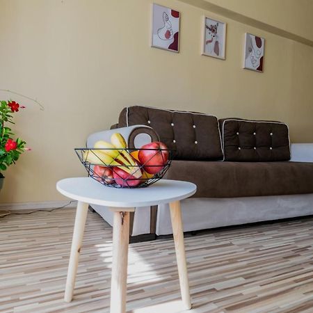 Apartament Centru - Cec Apartment Крайова Екстериор снимка