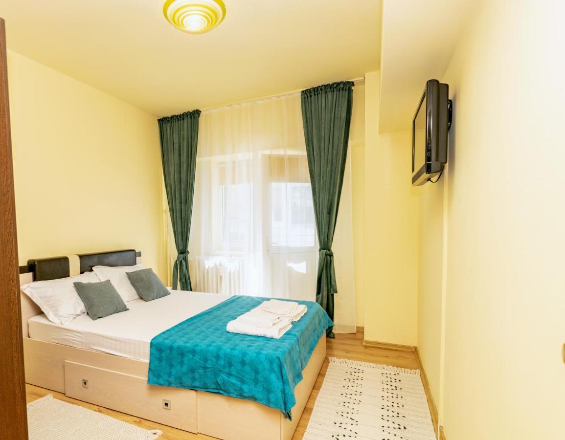 Apartament Centru - Cec Apartment Крайова Екстериор снимка