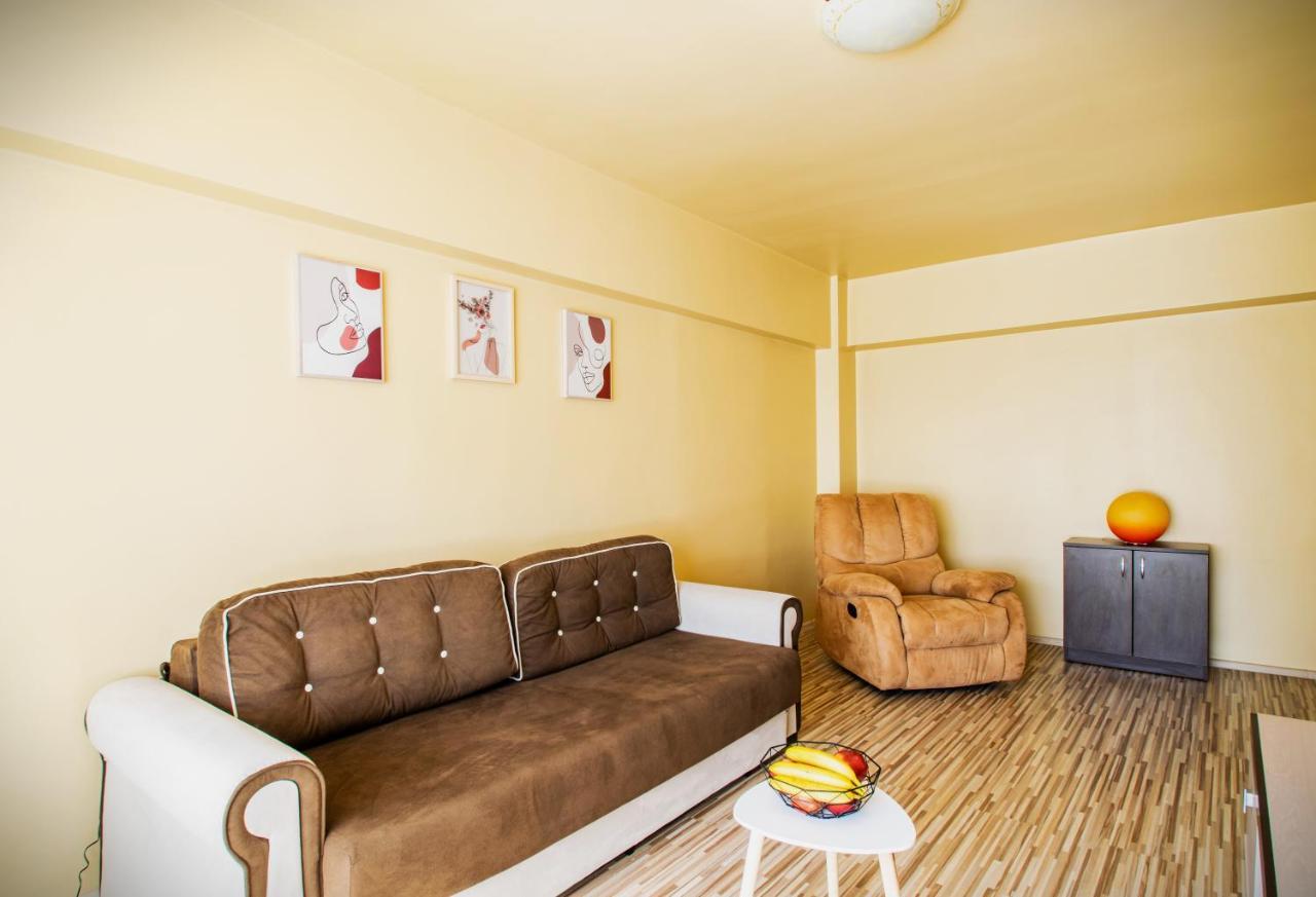 Apartament Centru - Cec Apartment Крайова Екстериор снимка