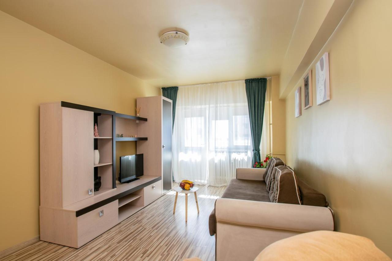 Apartament Centru - Cec Apartment Крайова Екстериор снимка
